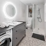 Apartamento 2 Bedroomed Lena *
