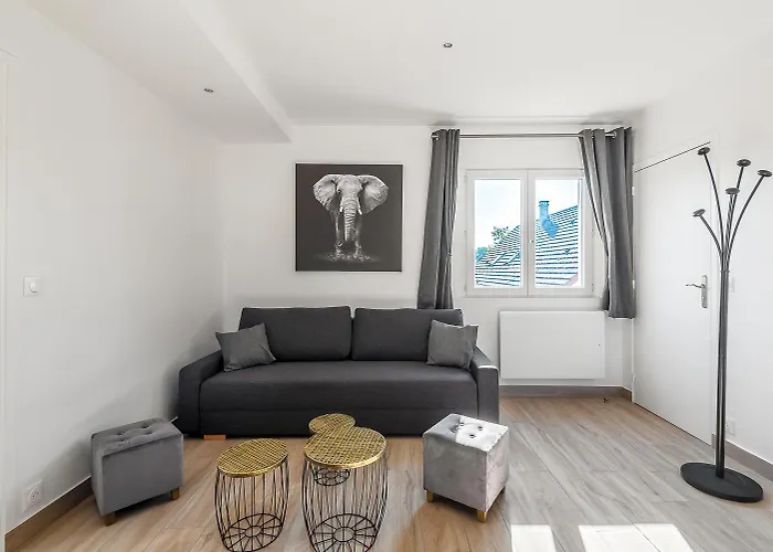 2 Bedroomed Lena Appartamento Montry