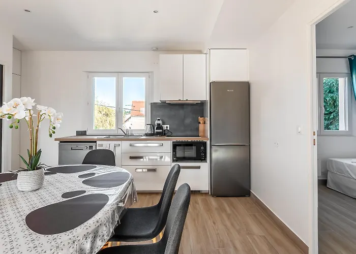 Appartamento 2 Bedroomed Lena