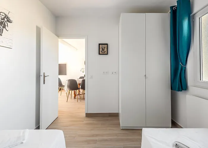 Appartamento 2 Bedroomed Lena Montry
